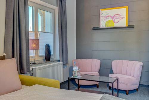 Hostal Pension Caf� Nina