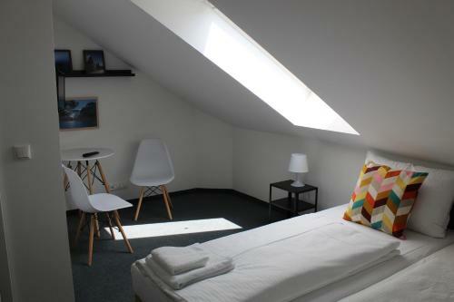 Hostal Pension Caf� Nina