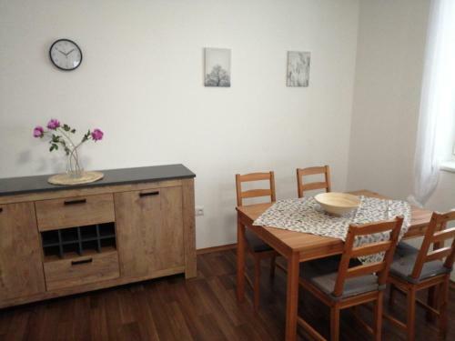 Apartm�ny U St?�brn�ch