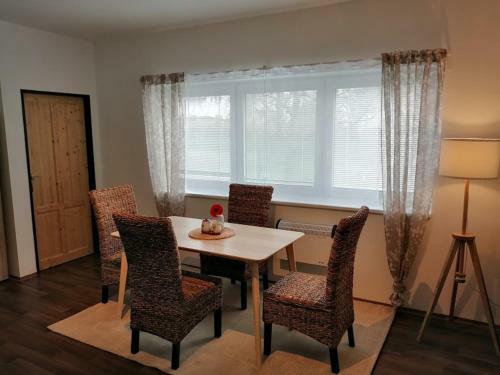 Apartm�ny U St?�brn�ch