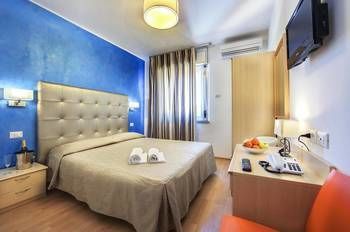 Hotel Alex