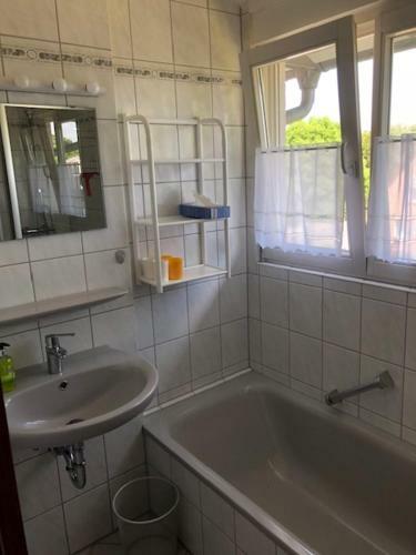 Apartamento Ferienwohnung Goldenbaum