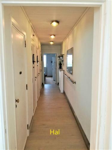 Apartamento L �