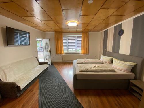 Albergue Pension Florion
