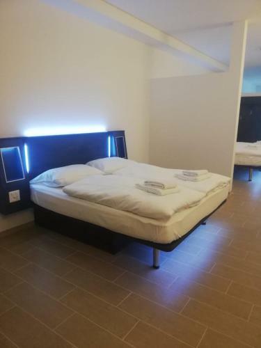 Augustus Hotel Bernkastel - Comfortable Budget Hotel