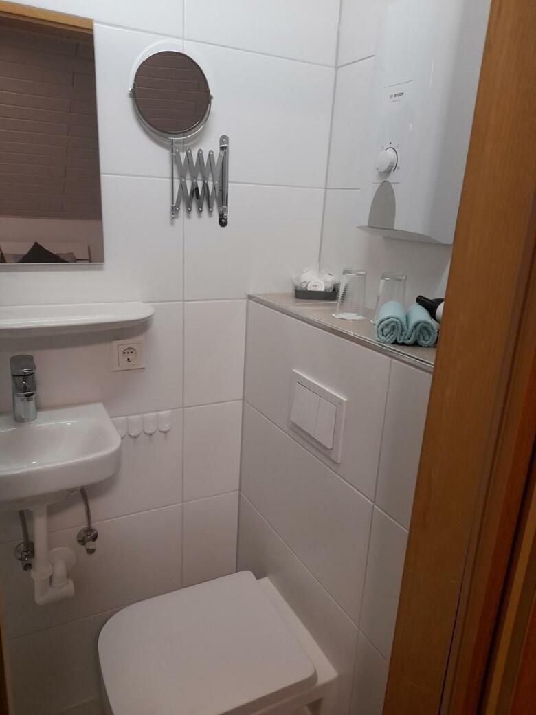 Hostal G�stezimmer Bernkastel - G�stehaus Barbara