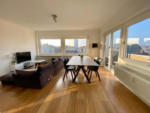 Luxury Apartment Renovated In 2021