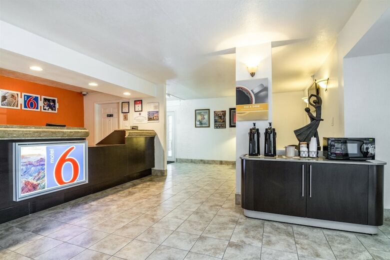 Motel 6 Glendale