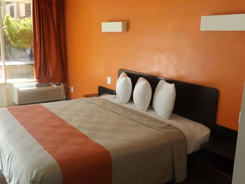 Motel 6 Glendale
