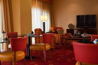 Renaissance Phoenix Glendale Hotel And Spa
