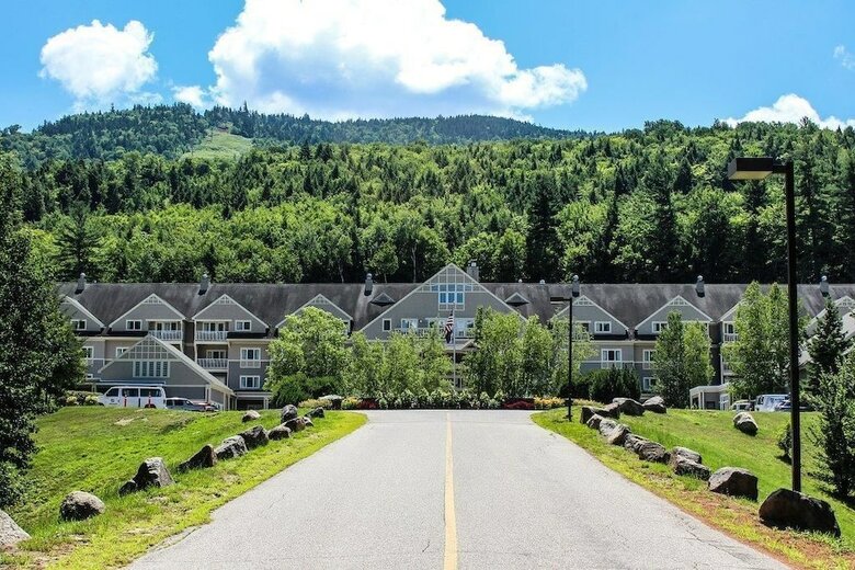 Attitash Grand Summit Hotel