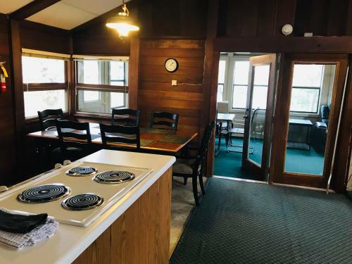 Mill House Lodge - Flat Rock