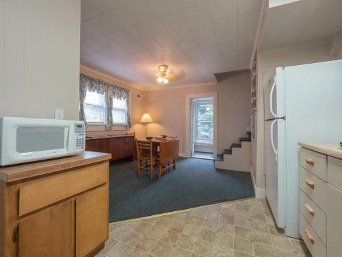 Mill House Lodge - Flat Rock