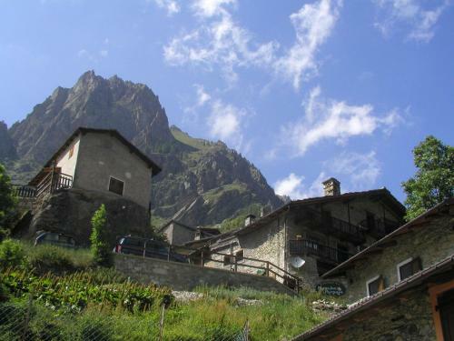 Hotel Locanda Degli Elfi E Ristorante Mascha Parpaja