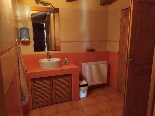 Apartamento Ubytov�n� U Bohou?e