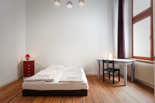 3 Bedroom Apartment (acere)