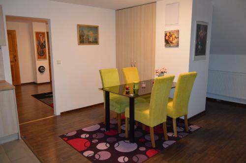 Bohemica Apartman 4