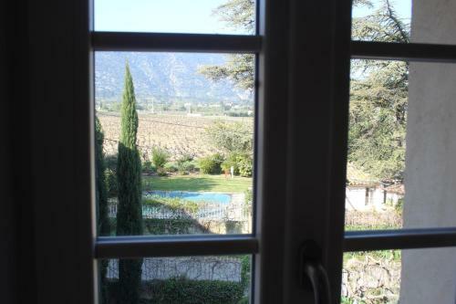 Bed & Breakfast Le Mas Des L�nes