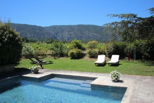 Bed & Breakfast Le Mas Des L�nes