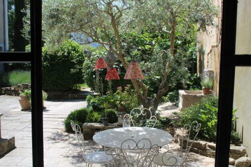 Bed & Breakfast Le Mas Des L�nes