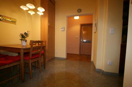 Apartment No. 12 Tr?i?t? 29