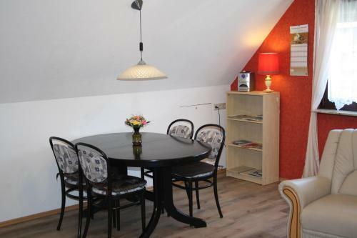 Apartamento Ferienwohnung Neumann