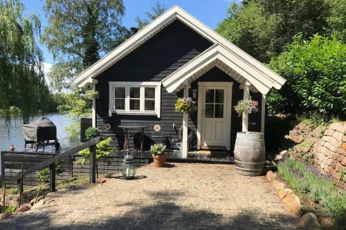 Sommerhus I Idylliske Omgivelser