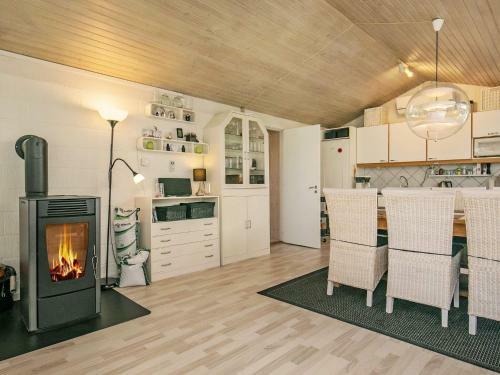 Holiday Home Vesl�s III