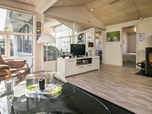 Holiday Home Vesl�s III
