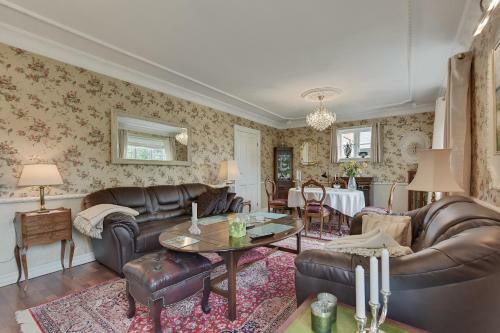 Hostal Kollund Rooms