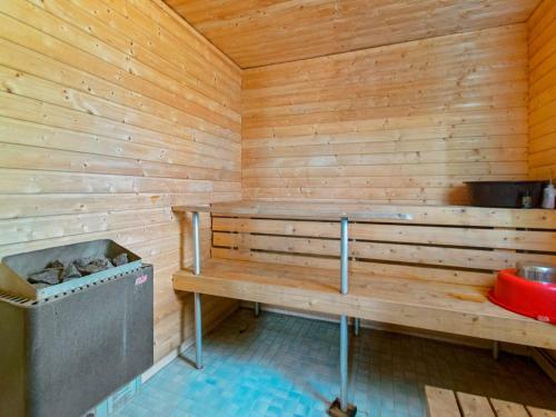 Holiday Home Sinisorsa
