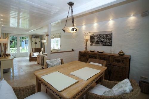 Witje H�s