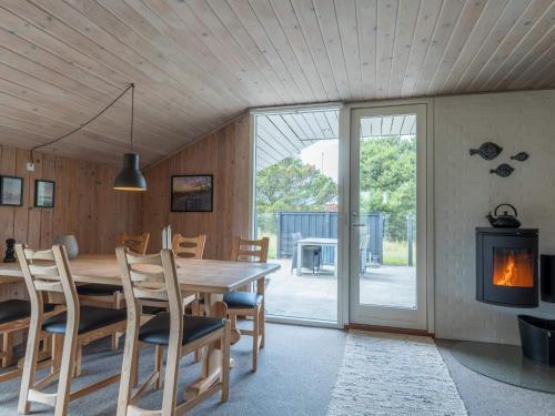 Holiday Home Fan� Cxlvii