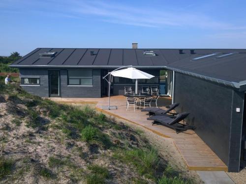 Holiday Home Fan� Clxxxiv