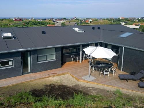 Holiday Home Fan� Clxxxiv