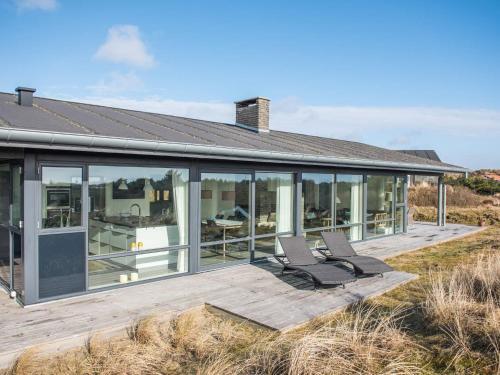 Holiday Home Fan� Clxxxiv