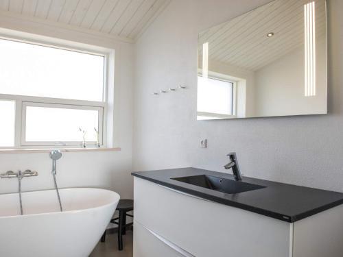 Holiday Home Fan� Clxxxiv