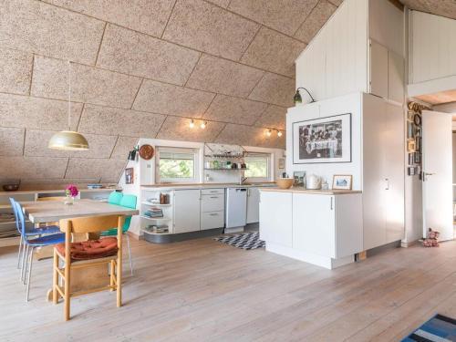 Holiday Home Fan� Cxcvi