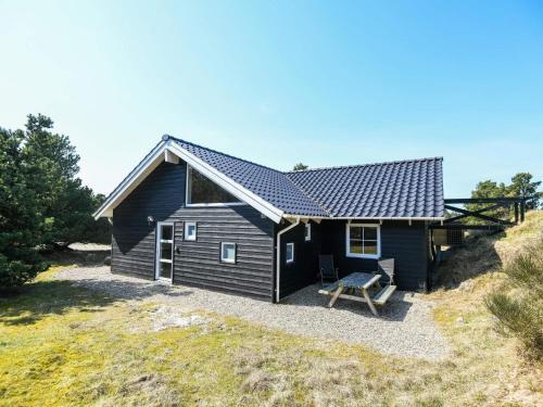 Holiday Home Fan� Clxxxv
