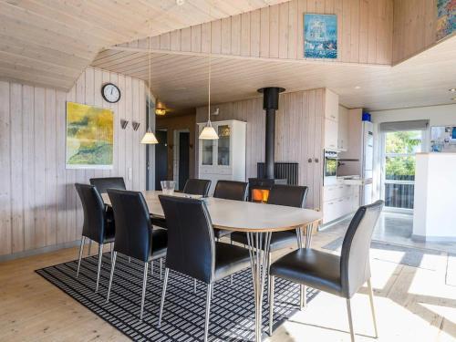 Holiday Home Fan� LxXXIX