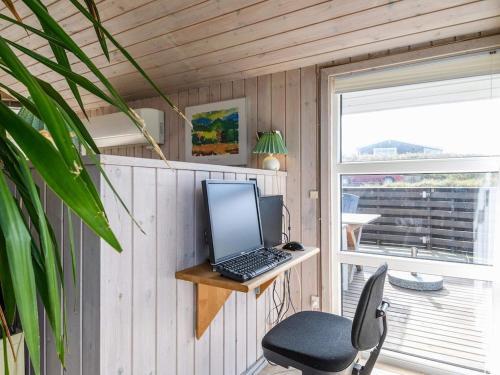 Holiday Home Fan� LxXXIX