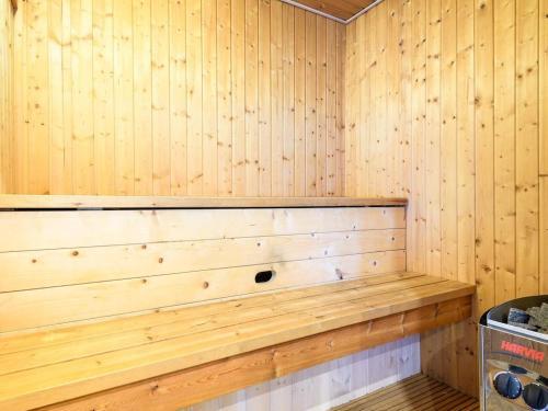 Holiday Home Fan� LxXXIX
