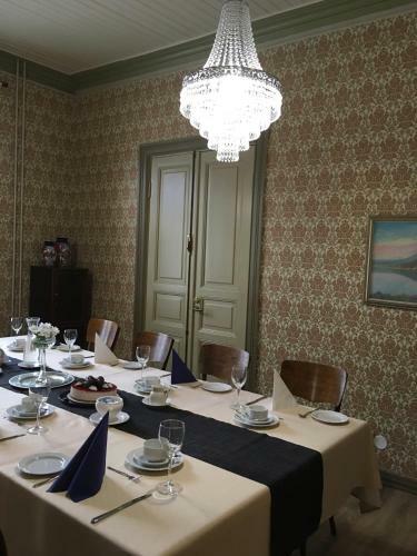 Cafe-restaurant & Hotel Saima