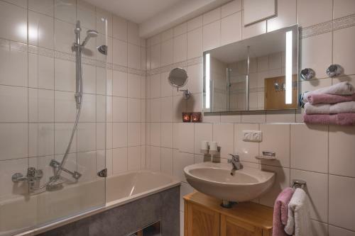 Apartamento Ferienwohnungen Alpentraum - Bergheimat