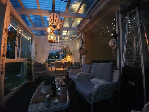 Villa With Beach And Jacuzzi