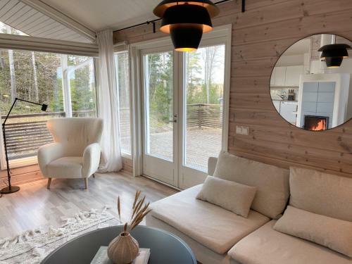 Villa Laidike With Sauna/fireplace, 80 Km Helsinki