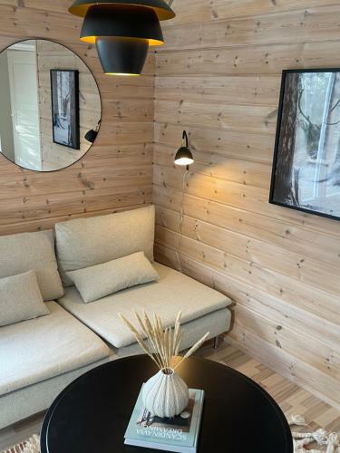 Villa Laidike With Sauna/fireplace, 80 Km Helsinki