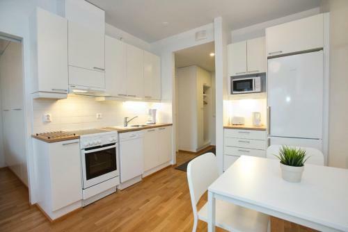 Rovavisit Apartments Paroni