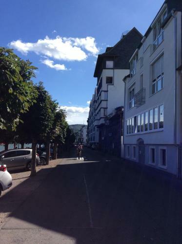 Apartamento Gro�e Wohnung Mit Rheinblick