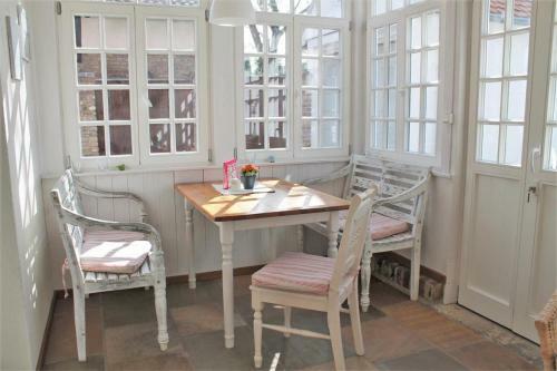 Gem�tliches Backsteinhaus Von Friendly Home